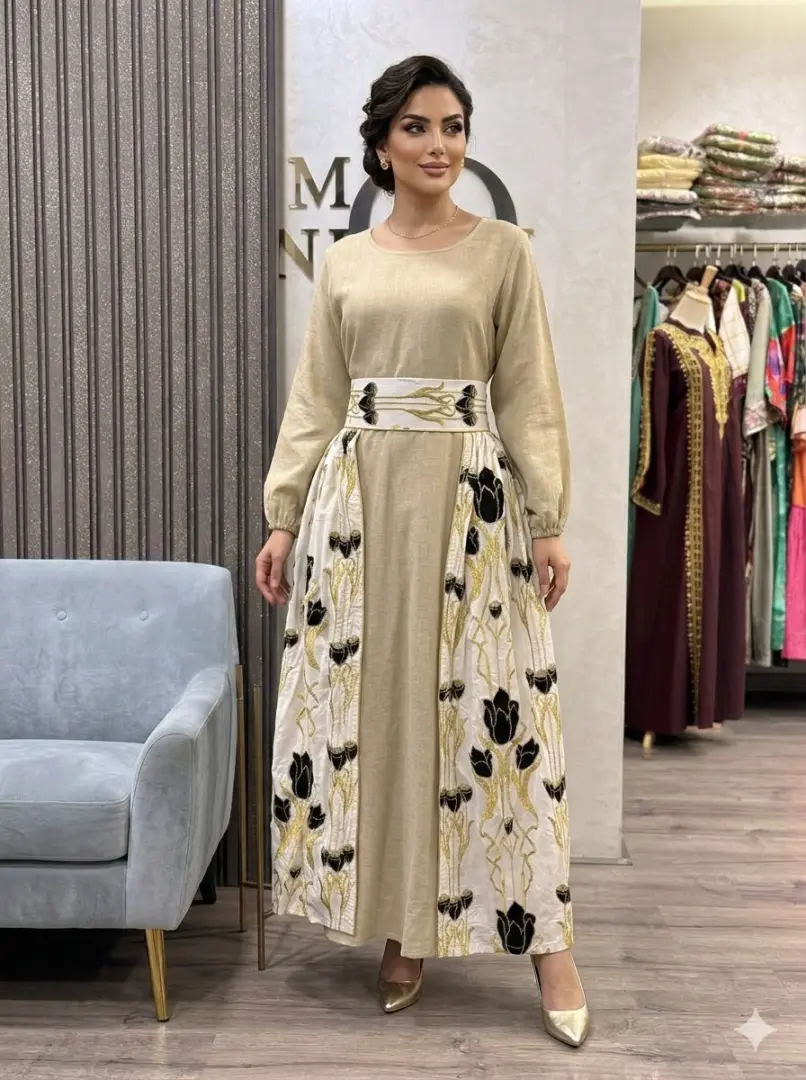 جلابية لينن مع تنورة مطرزة