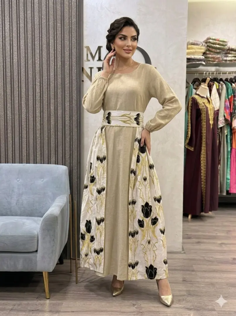 جلابية لينن مع تنورة مطرزة